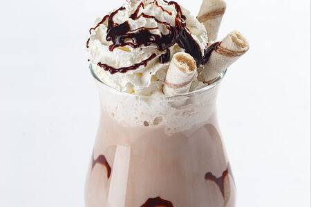 Шоколадный молочный коктейль