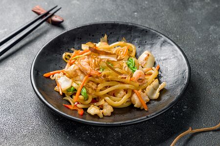 Лапша удон с морепродуктами