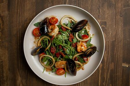 Салат с морепродуктами