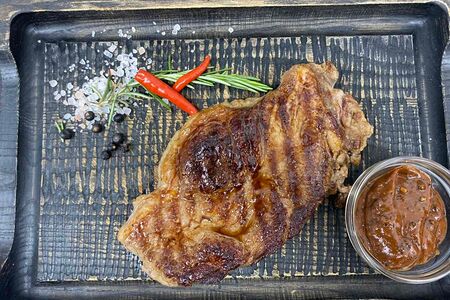 Стейк Нью-Йорк зернового откорма