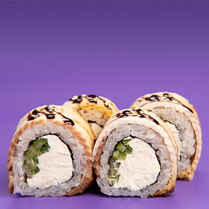 Половинка ролла Филадельфия с угрем