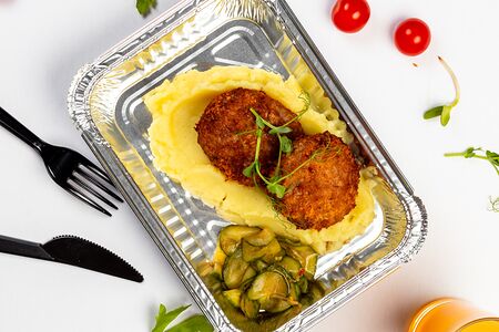 Сочные свиные котлеты