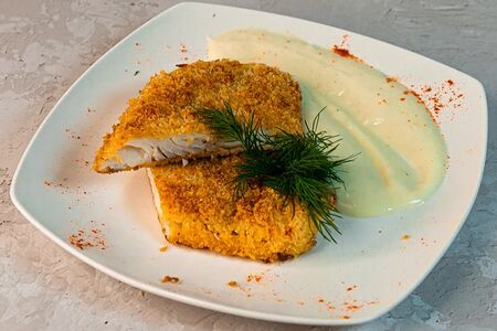 Рыба заливная в сливочном соусе