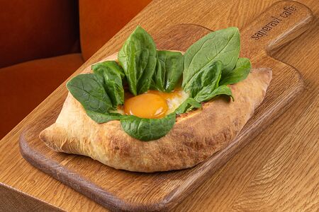 Аджарули со шпинатом