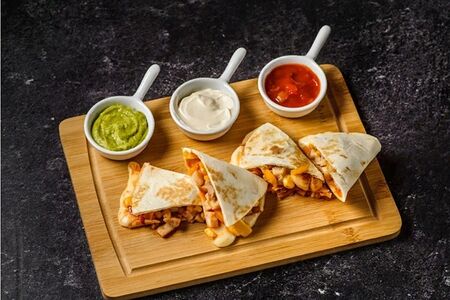 Кесадилья куриная