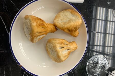 Жареные хинкали с говядиной и свининой