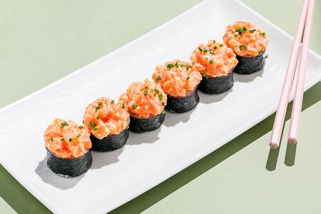 Ролл Острый