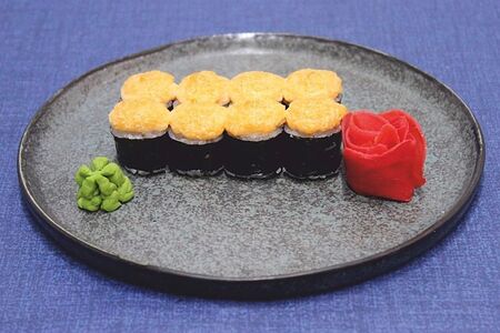 Запечённый мини-ролл с окунем