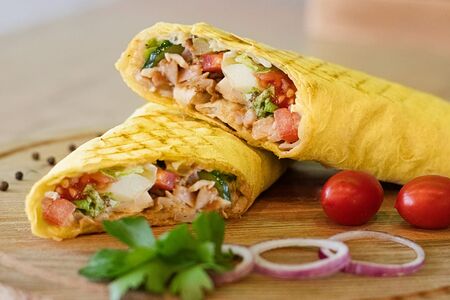 Шаурма Сырная на углях