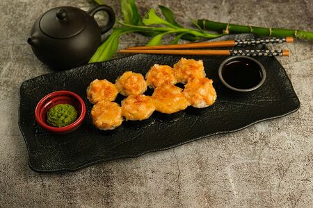 Запеченный ролл Кагами