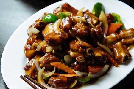 Свиные ребра в соевом соусе