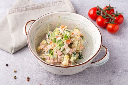 Оливье с ветчиной