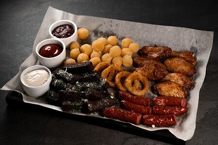 Большая пивная закуска на компанию