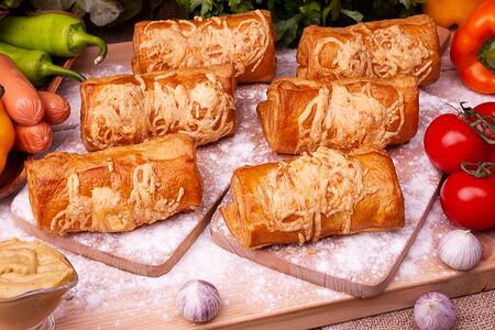 Сосиска докторская с горчицей в тесте