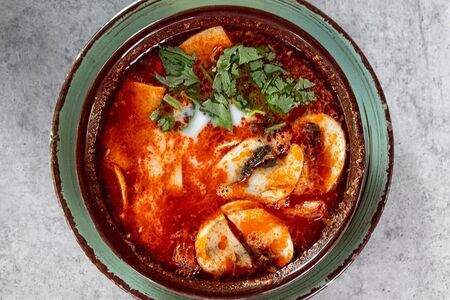 Том ям с курицей