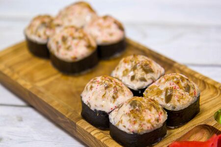 Ролл Сяке хоте