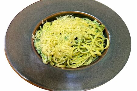 Паста с Куринным филе под шпинатным соусом