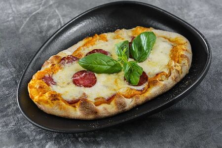 Пицетта с салями