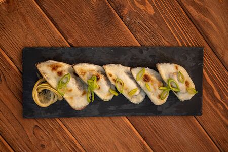 Мидии Гигант под пармезаном и вином