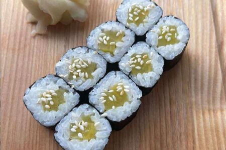 Классический ролл с такуаном