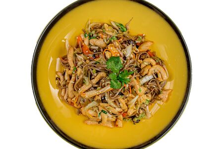 Лапша гречневая с курочкой и овощами