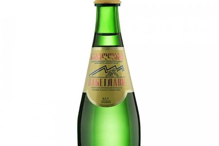 Минеральная газированная вода Набеглави