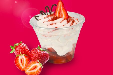 Десерт Клубника со сливками