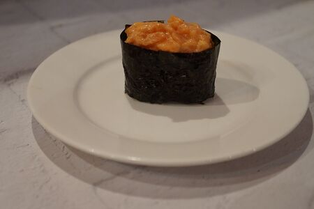 Острый лосось в нори