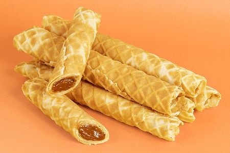 Трубочки на сливочном масле с варёной сгущёнкой L