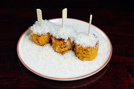 Кукуруза на гриле с сыром