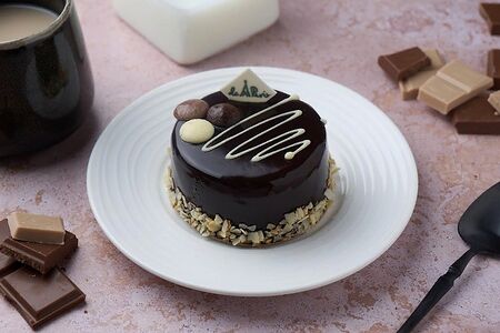 Три шоколада