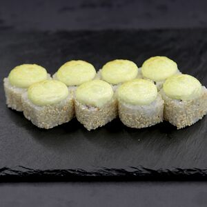 Тунец под чесночным соусом (запеченный)