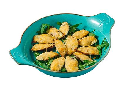 Мидии с соусом сливочный песто