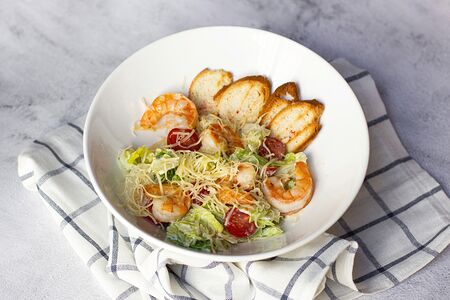 Цезарь с креветками