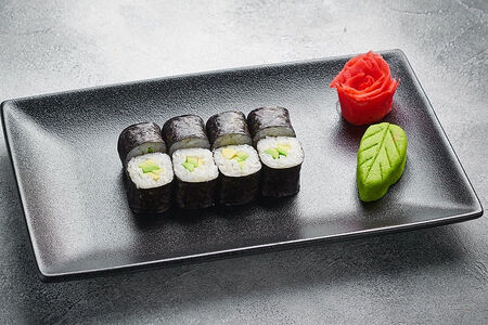 Ролл Маки с авокадо