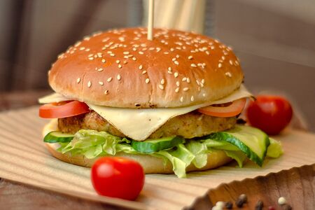 Бургер Пикантный с курицей