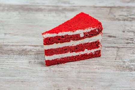 Торт Красный велюровый