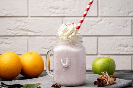 Молочный коктейль Пряная ягода