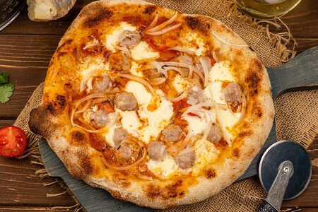 Пицца Деревенская со свининой