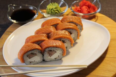 Роллы Ямато люкс