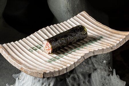 Hand roll краб