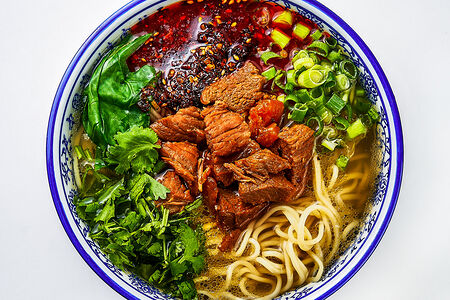 Рамен Ланьчжоу с тушеной говядиной