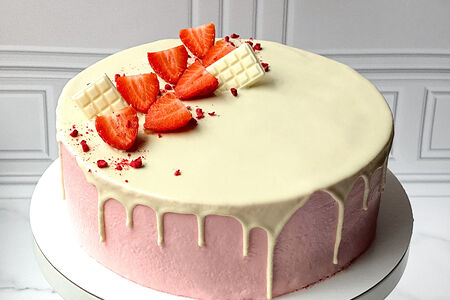 Торт Клубничный чиз