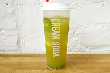 Холодный чай Киви-фейхоа