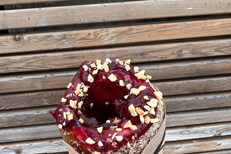 Трдельник с вишневым конфитюром