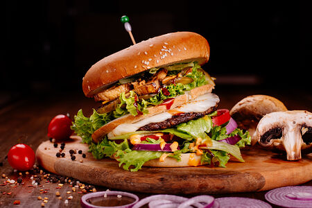 Добрый и большой