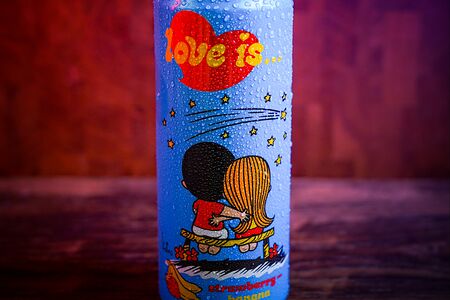 Love Is банан и клубника