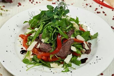 Тёплый салат Горячий итальянец