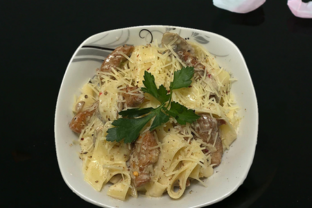 Феттучини со свининой