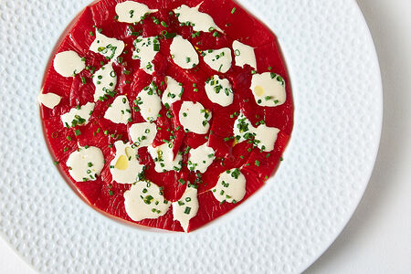 Карпаччо из перца рамиро с соусом тоннато